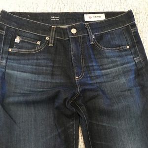 AG the beau Slouchy Skinny